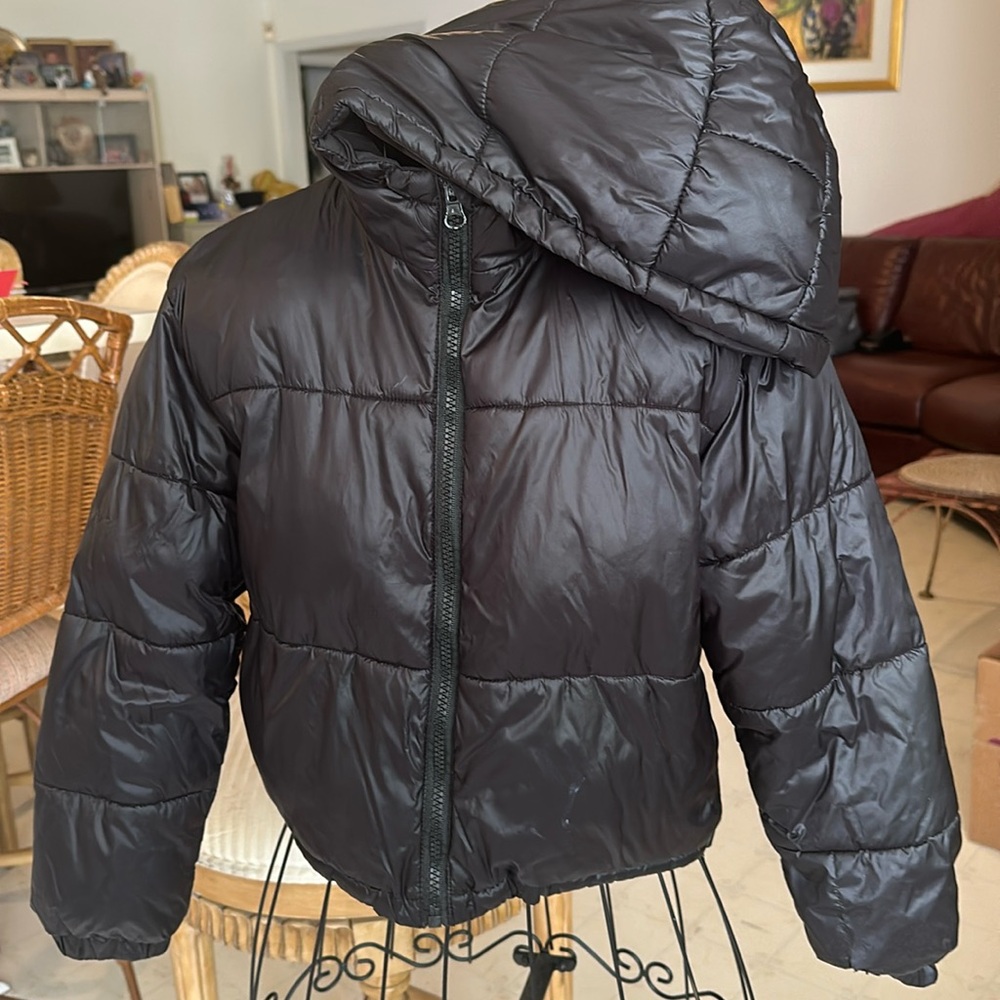 SHEIN SZ 10Y puffy black zip front jacket